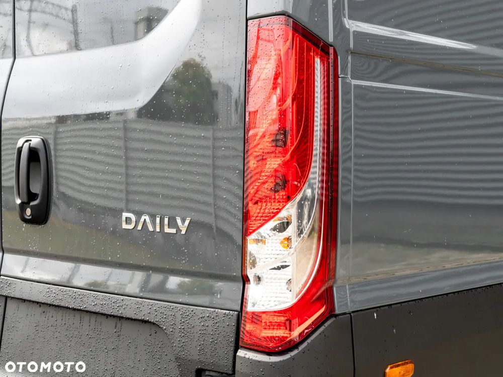 Iveco Daily 35S18HA8V 3.0 L4H2 - 10