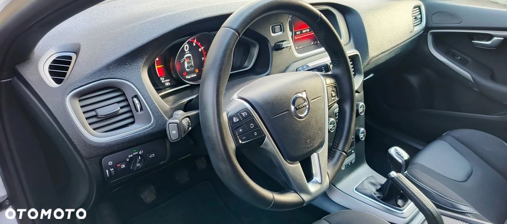 Volvo V40 T3 Drive-E Kinetic - 26