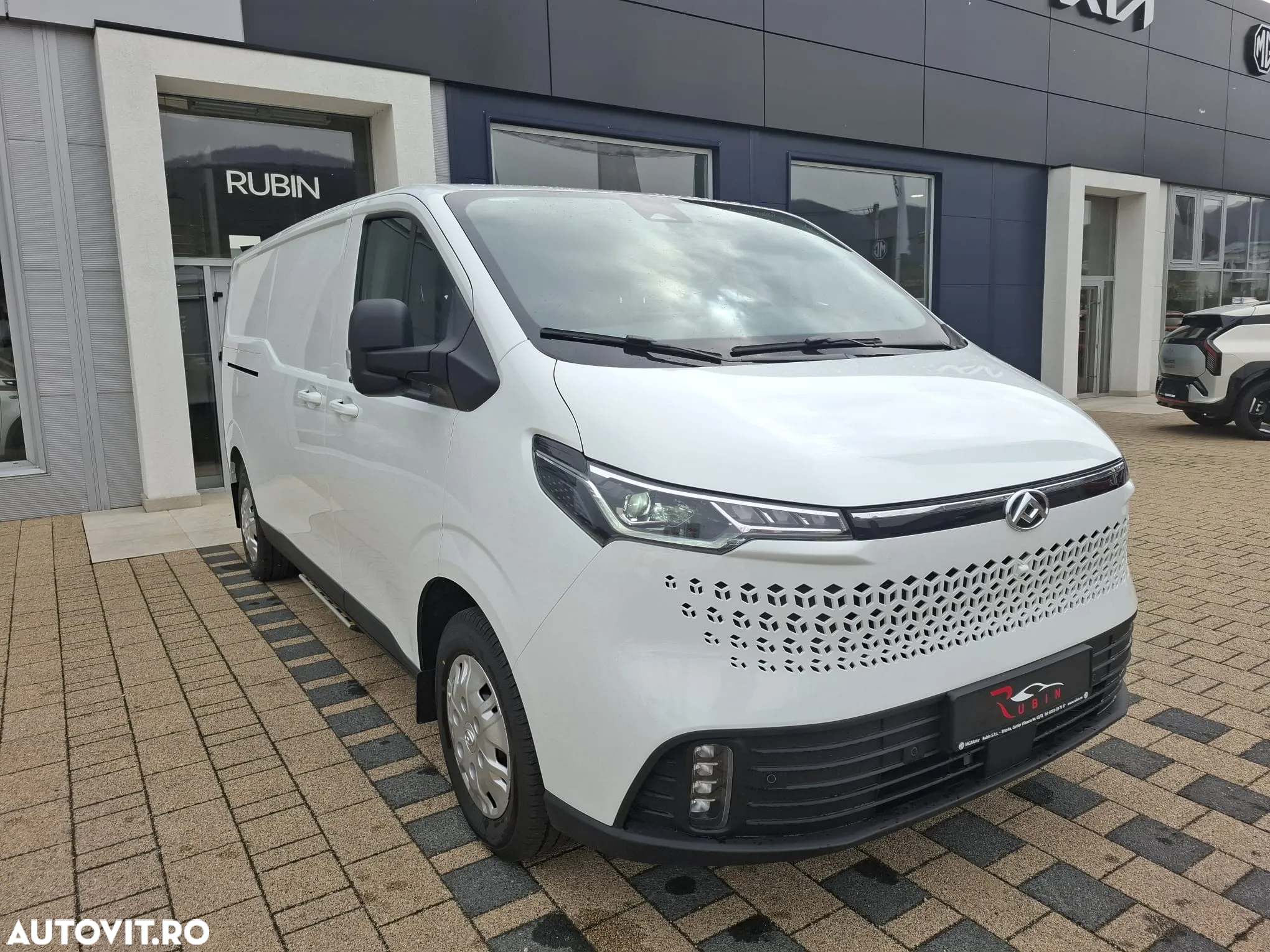 Maxus DELIVER7 - 14