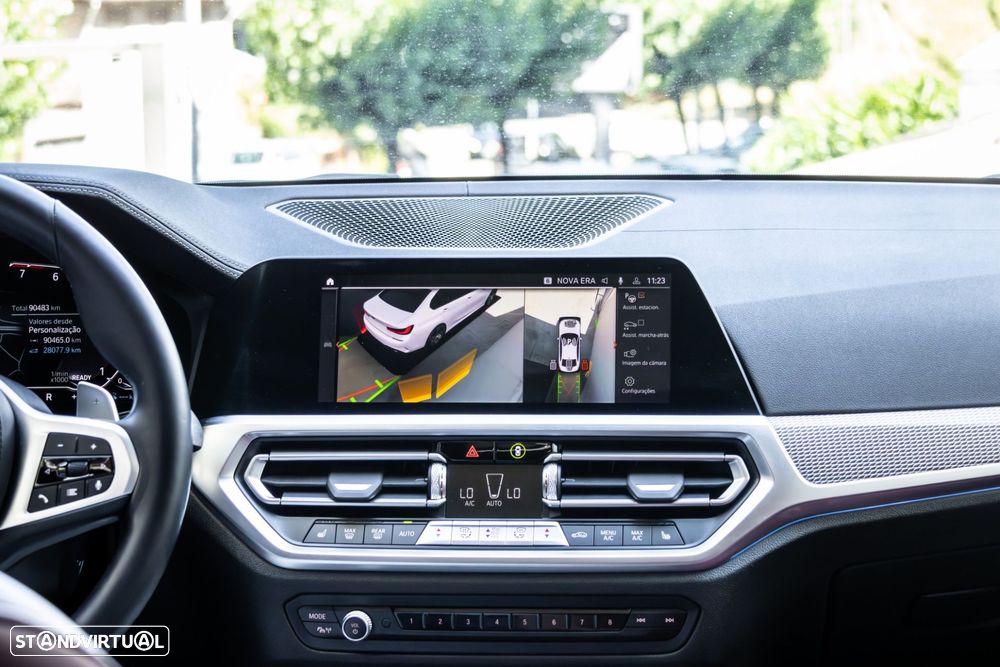BMW 330 e Pack Desportivo M Pro Auto - 43