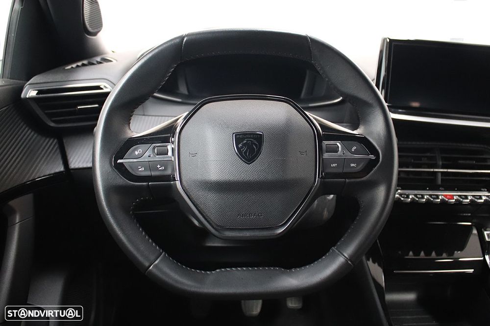 Peugeot 2008 1.2 PureTech Allure - 16