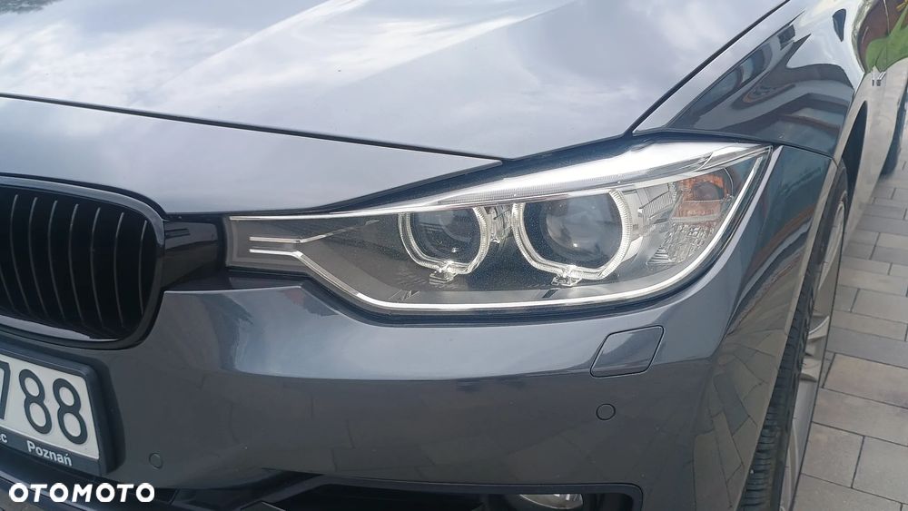BMW Seria 3 320d xDrive Sport Line - 9
