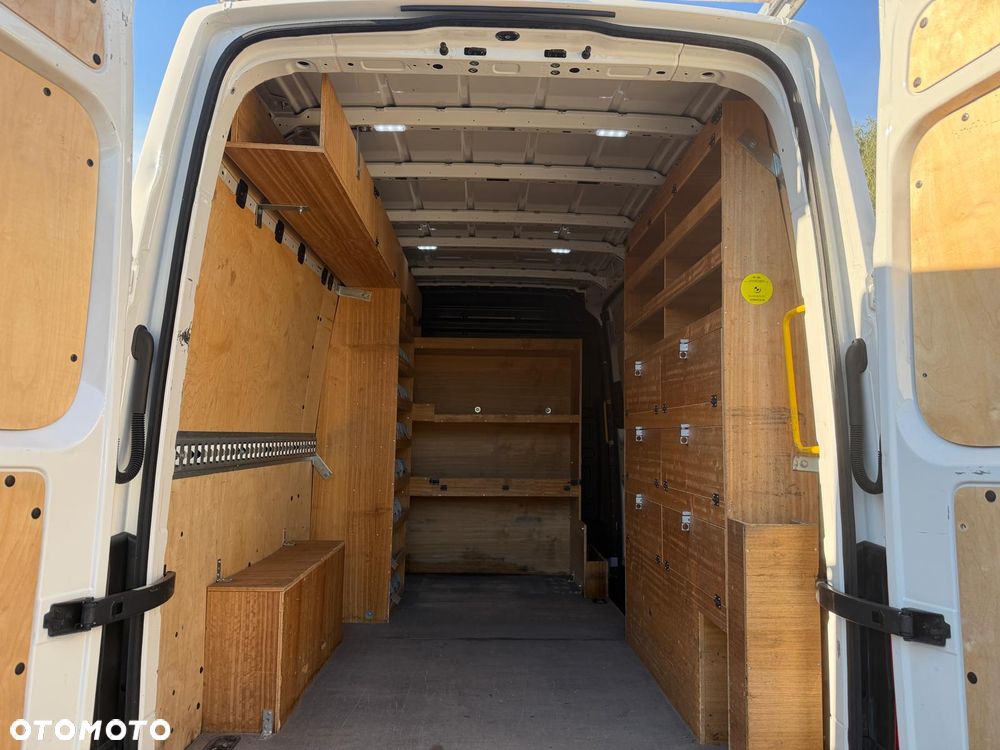 Volkswagen Crafter / L3H3 / 2.0 177KM /  AUTOMAT / NAJBOGATSZA WERSJA / TABLET / NAVI / SKÓRA / FV23% - 19