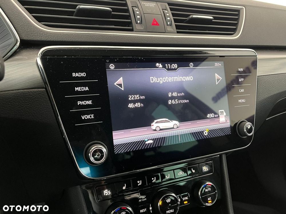 Skoda Superb 2.0 TDI SCR Style DSG - 29