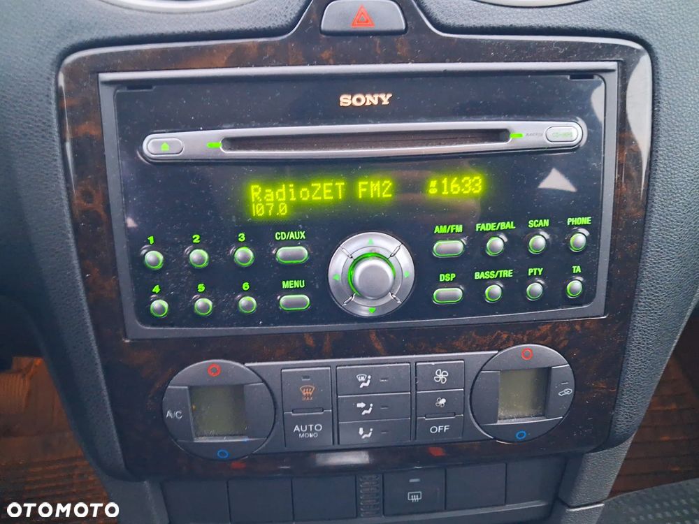 Ford Focus Mk2 II Ghia Konsola panel środkowy dekory drewno Radio SONY kierownica multifunkcja skóra poduszka Air Bag tunel środkowy przełączniki kratki nawiewu schowek panel nawiewu podłokietnik - 2