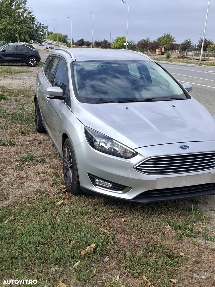 Ford Focus - 1