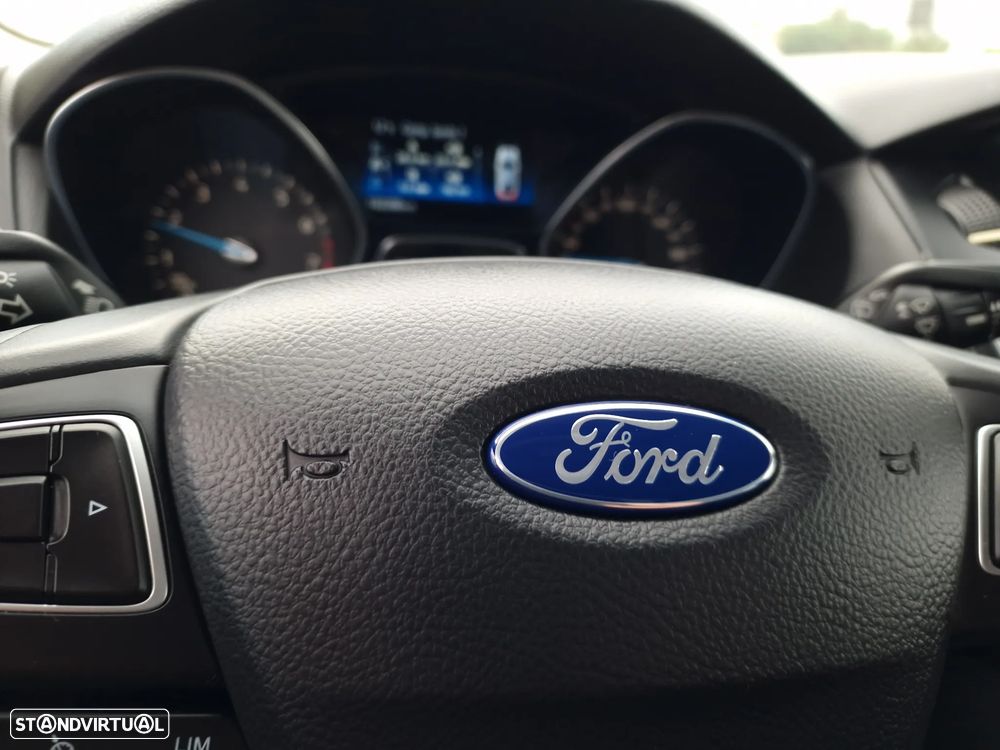 Ford Focus 1.0 SCTi Titanium - 11