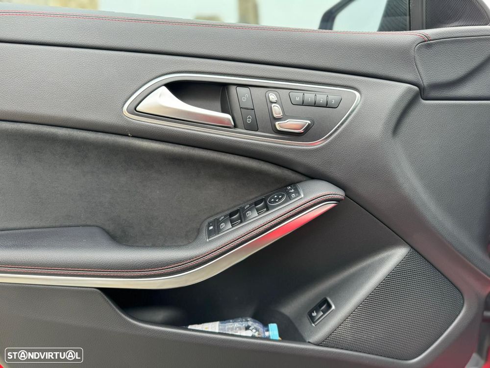 Mercedes-Benz A 45 AMG 4-Matic - 10