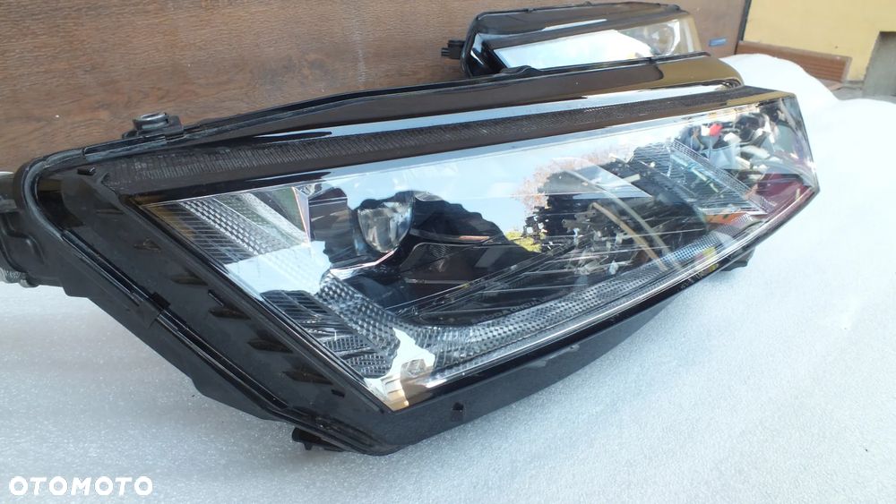 Lampa przednia lewa Skoda Octavia IV 5E494101 - 3