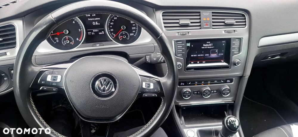 Volkswagen Golf 1.6 TDI BlueMotion Technology Lounge - 28