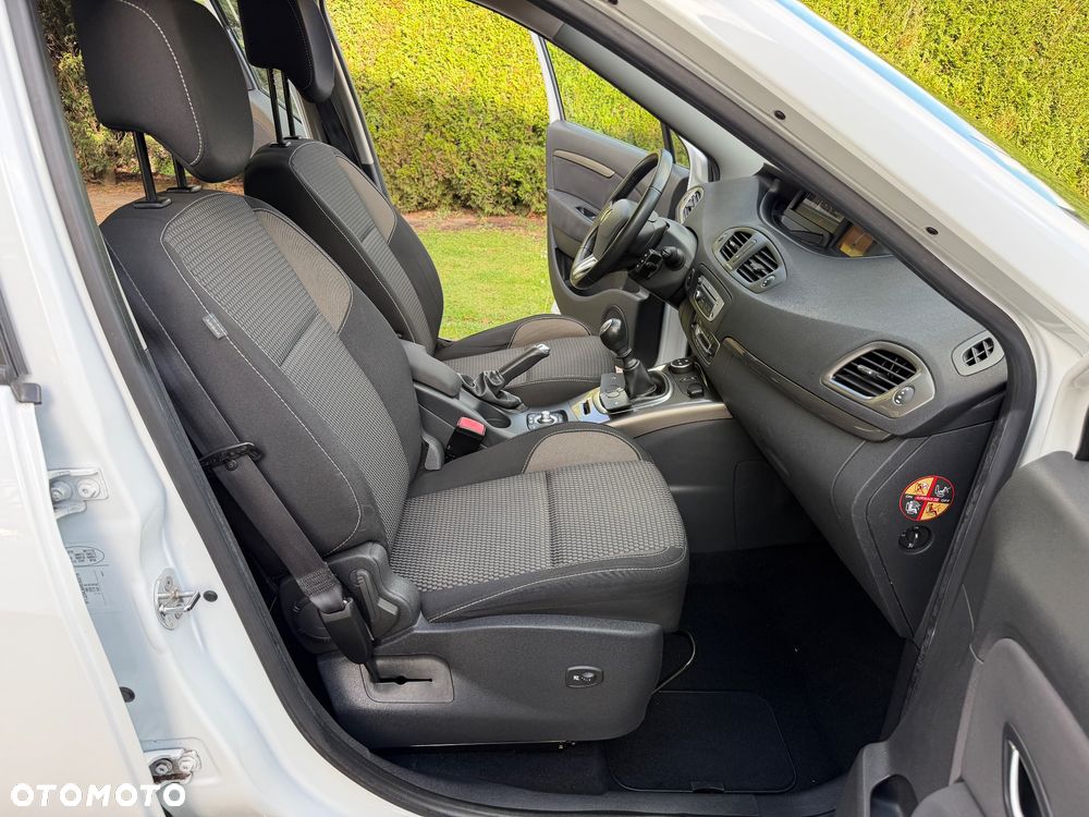 Renault Scenic dCi 110 Xmod Paris - 32