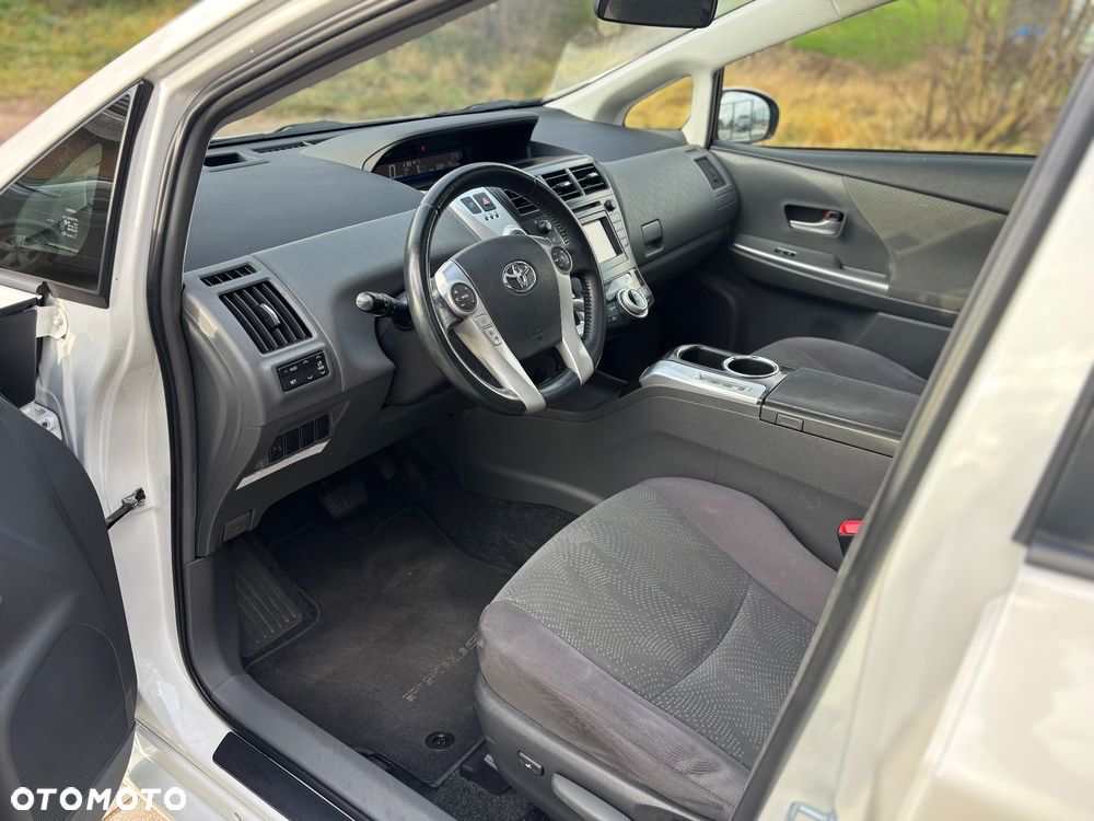 Toyota Prius 1.8 HSD Premium - 27