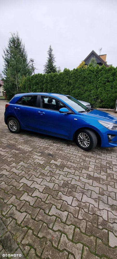 Kia Rio - 7
