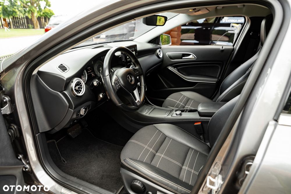 Mercedes-Benz Klasa A 250 (BlueEFFICIENCY) 7G-DCT - 18