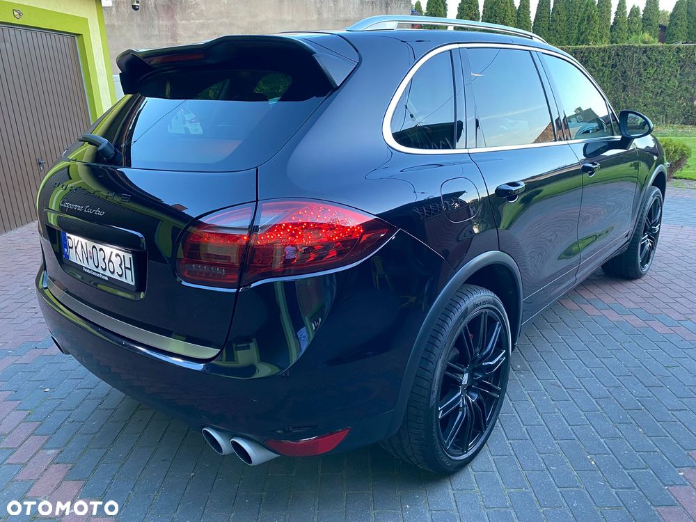 Porsche Cayenne Turbo - 9