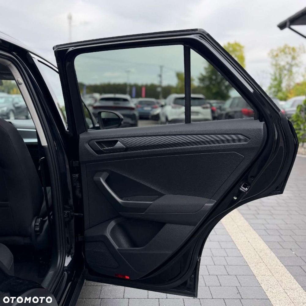 Volkswagen T-Roc - 30