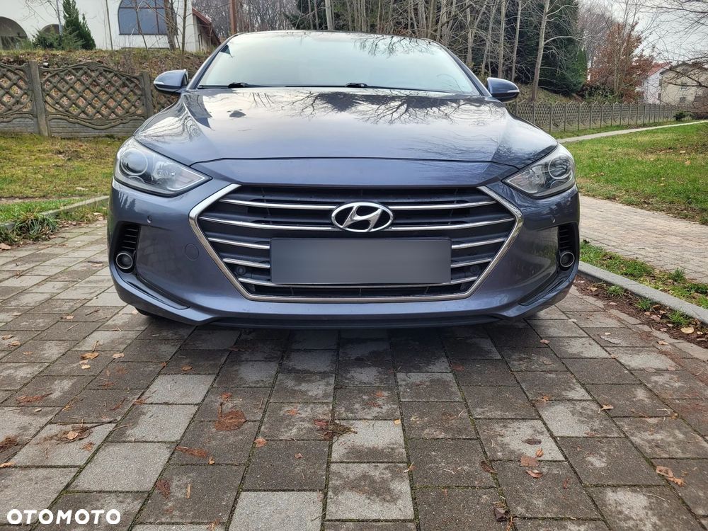 Hyundai Elantra 1.6 Style - 9