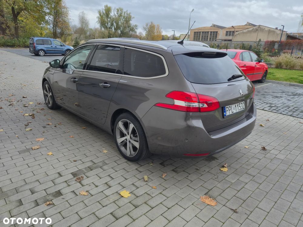 Peugeot 308 1.2 PureTech Allure S&S - 8