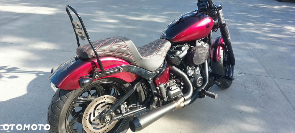 Harley-Davidson Softail Street Bob - 15