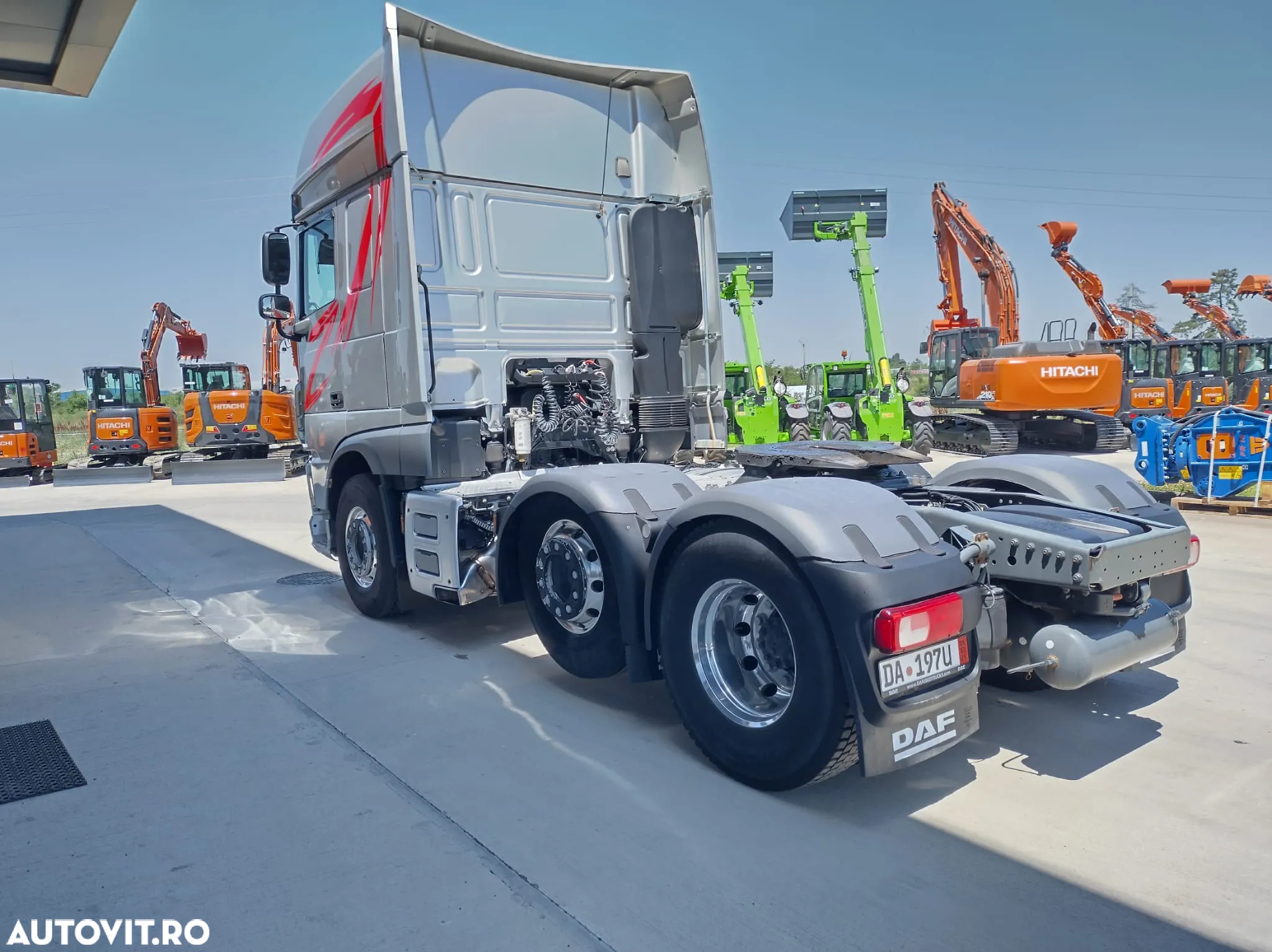 DAF XF 530 6x2, axa liftabila, RETARDER, Super Space 41900 eur+Tva, 12,9l, 2 girofaruri, proiectoare, faruri ceata, Frigider, Aer cond stationare, Anv balon puntea fata, Anv 80% ok, posibilitate leasing 4 ani,  50t cu trailer 3 axe,PROMOTIE 41900 EUR+Tva - 26