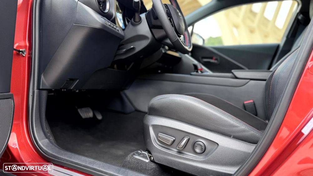 Toyota C-HR 2.0 GR SPORT - 13