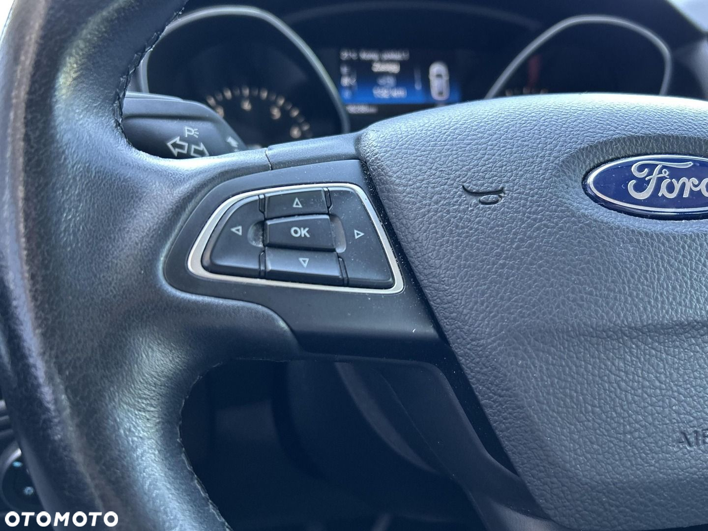 Ford Focus 1.5 EcoBoost Trend ASS - 14