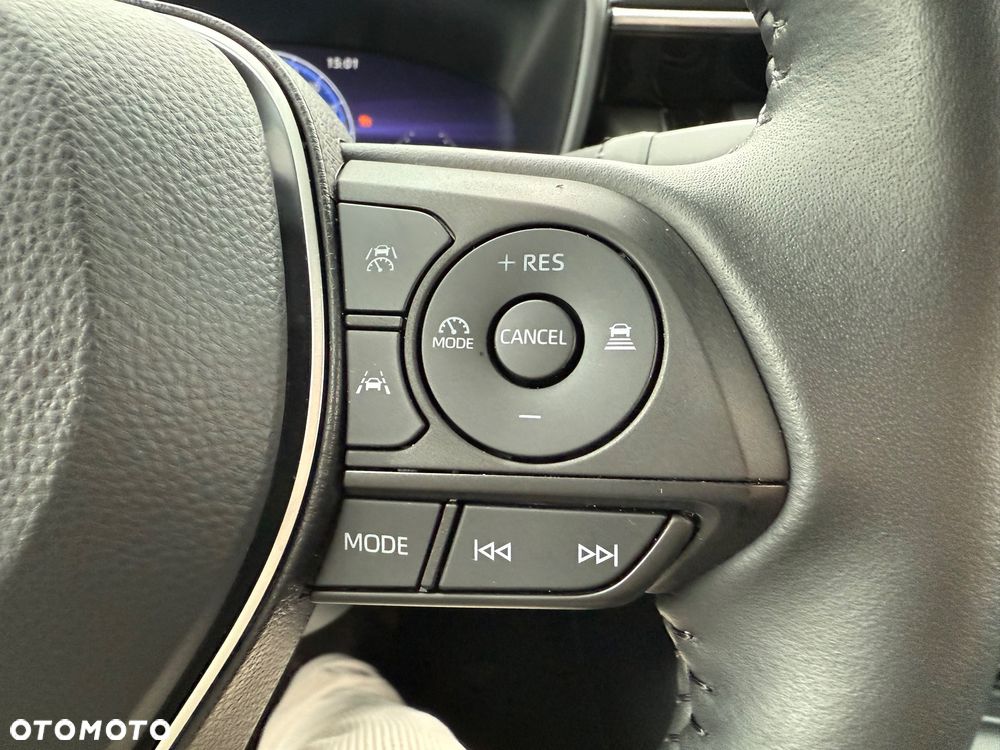 Toyota Corolla 1.8 Hybrid Comfort - 23