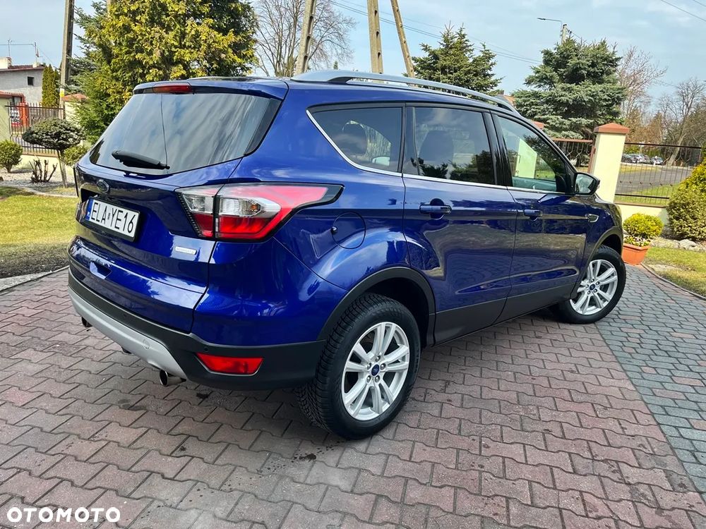 Ford Kuga 1.5 EcoBoost 2x4 Cool & Connect - 16