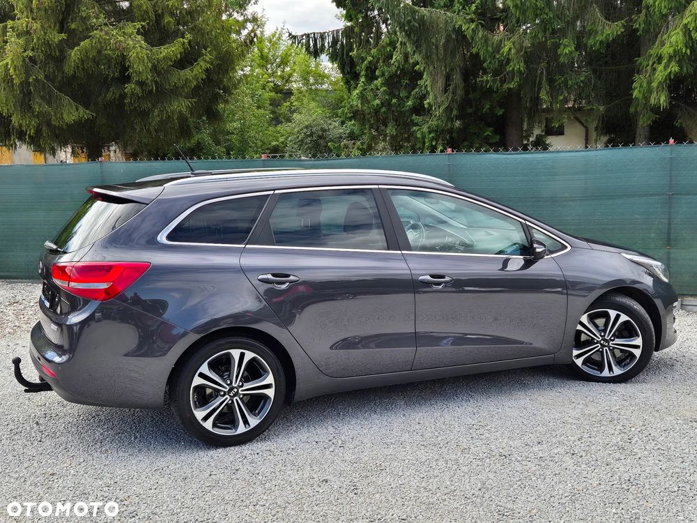 Kia Ceed 1.6 CRDi 136 ISG Platinum Edition - 15