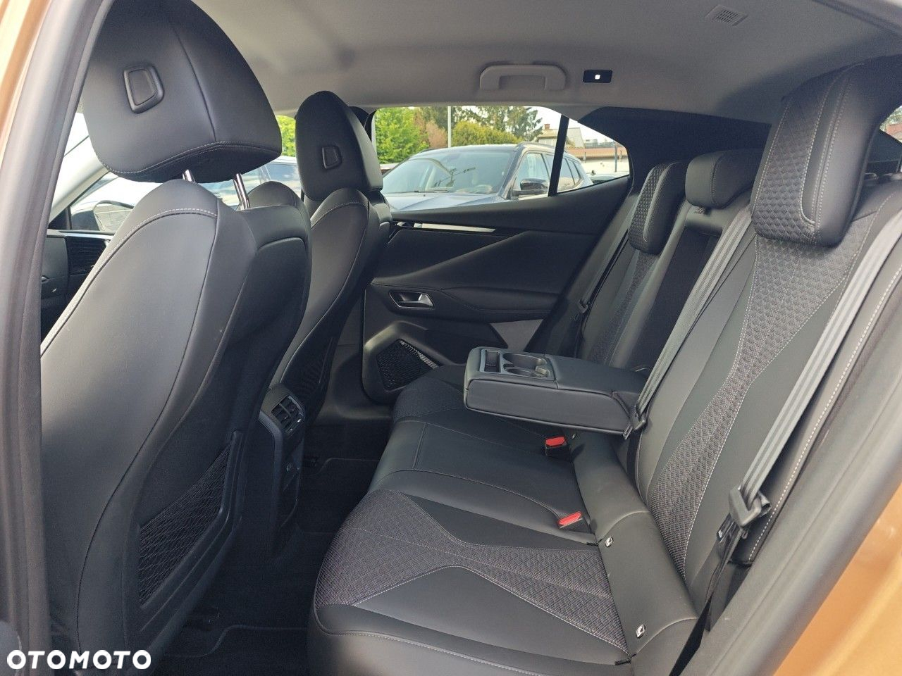DS Automobiles DS 4 1.2 PureTech Cross Trocadero - 10