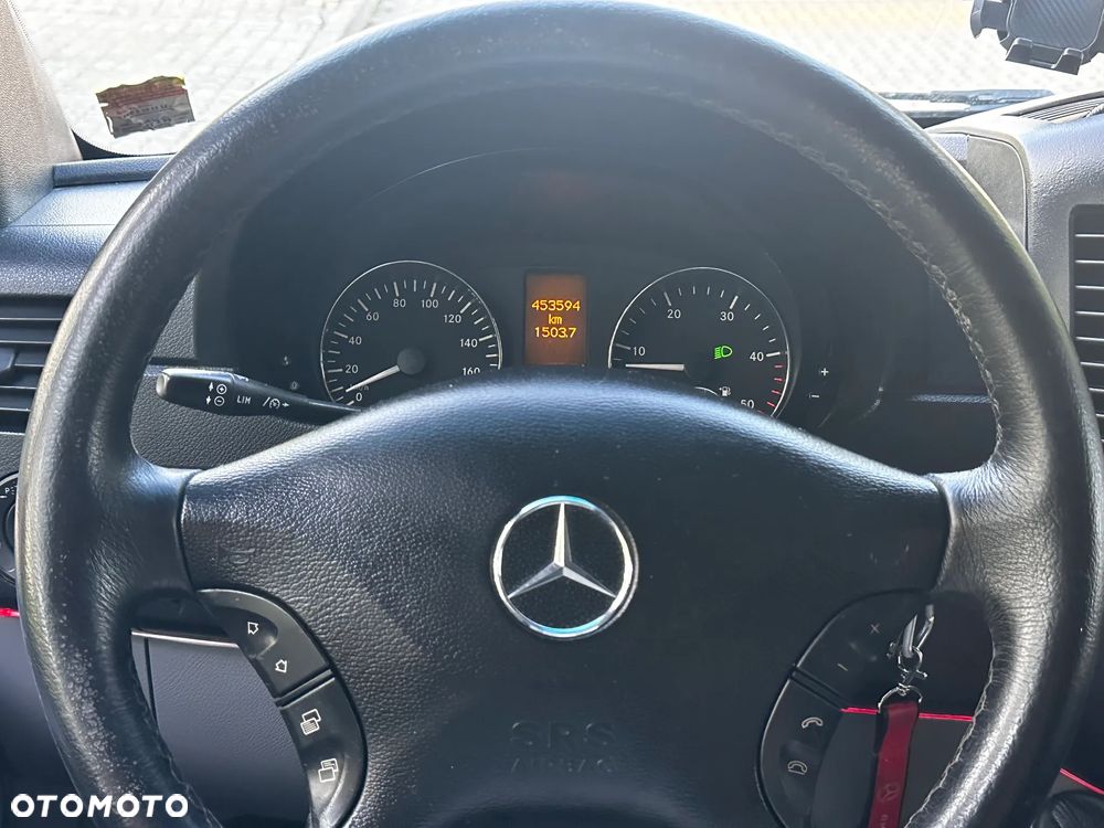 Mercedes-Benz Sprinter - 15