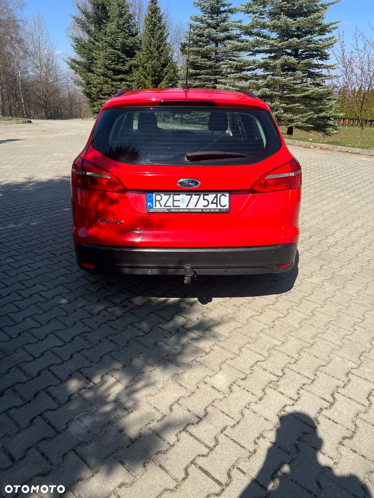 Ford Focus 1.5 TDCi Trend - 6