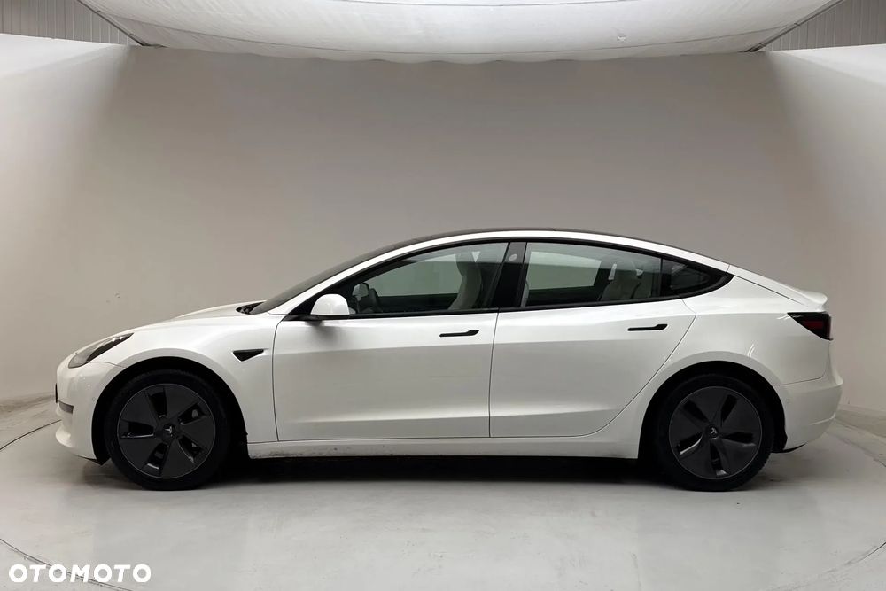 Tesla Model 3 Long Range AWD - 3