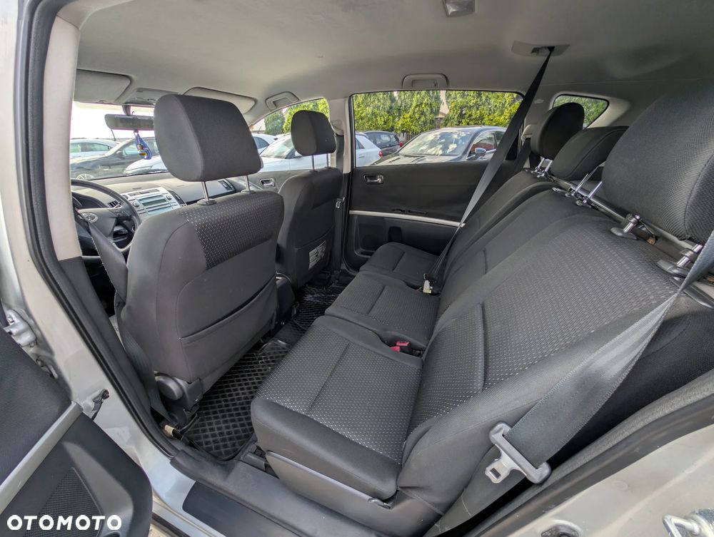 Toyota Corolla Verso 2.2 D-4D Sol + 7os - 10