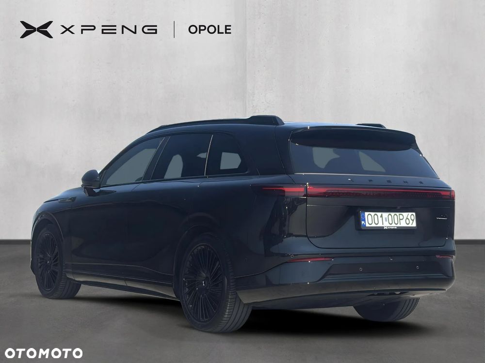 XPeng G9 - 4