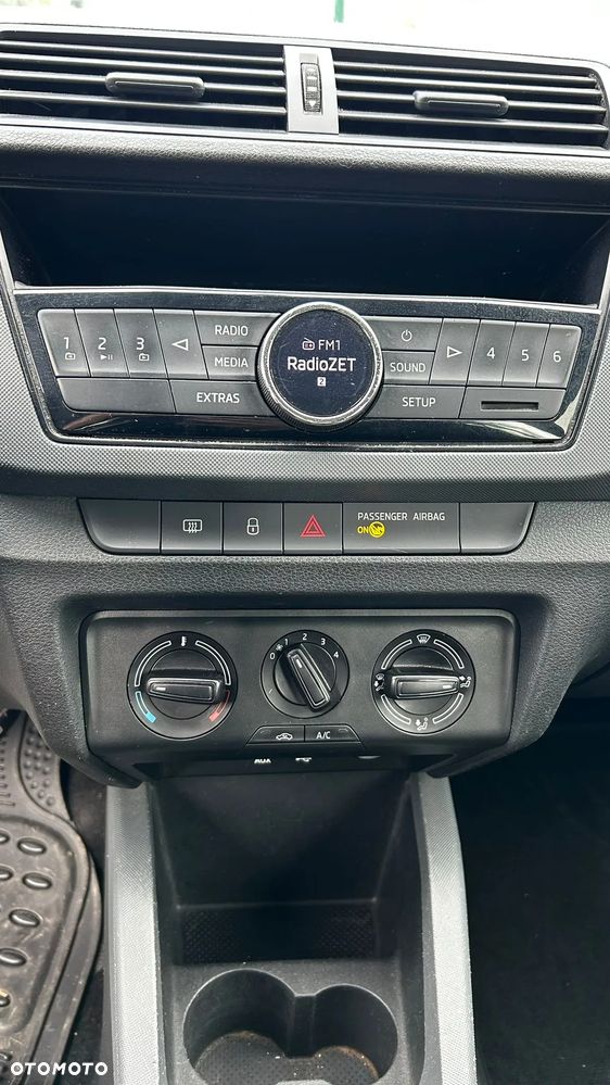 Skoda Fabia 1.0 Active - 10