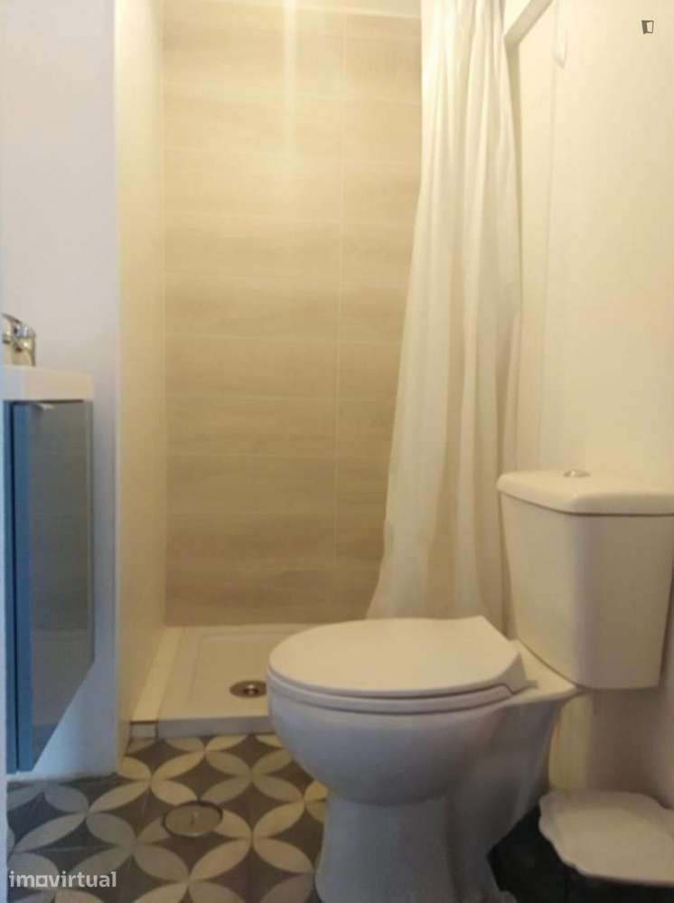 Quarto - localizado em Chelas Lisbon - Grande imagem: 4/16
