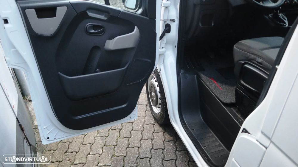 Renault Master 2.3 dCi L2H2 3.5T - 13