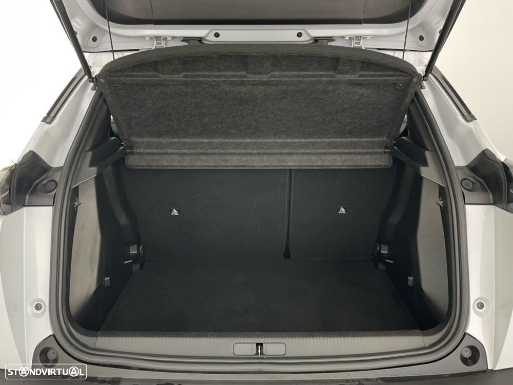 Peugeot 2008 1.2 PureTech Active - 13