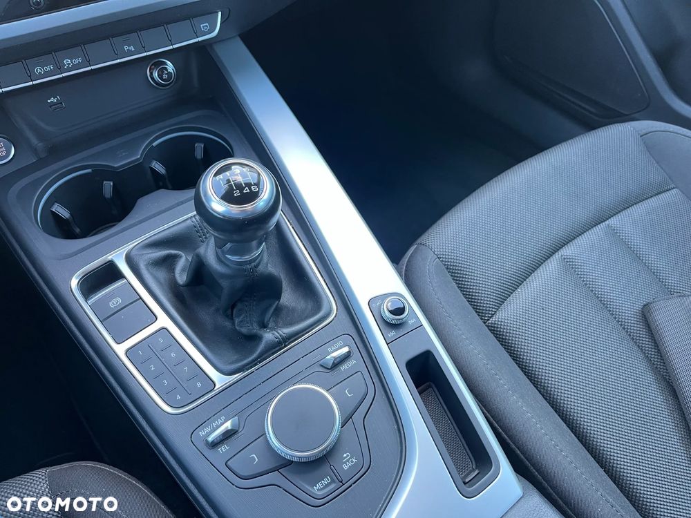 Audi A4 Avant - 16