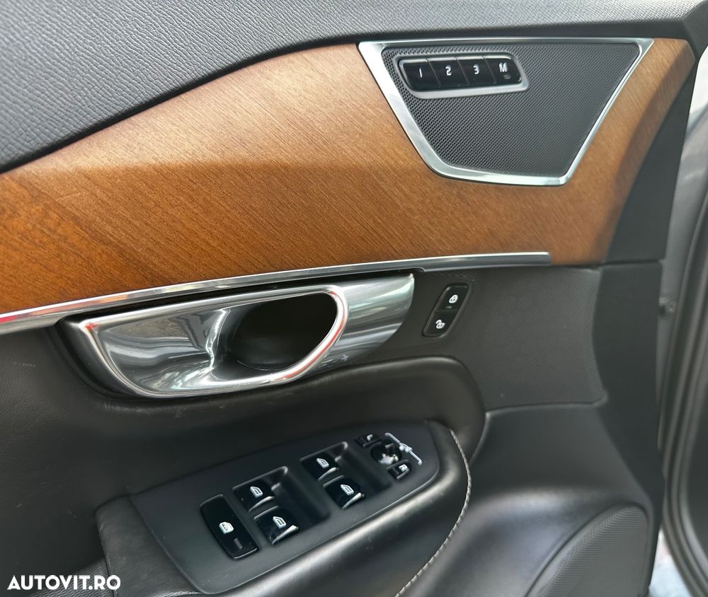 Volvo XC 90 T8 AWD Twin Engine Geartronic Inscription - 12