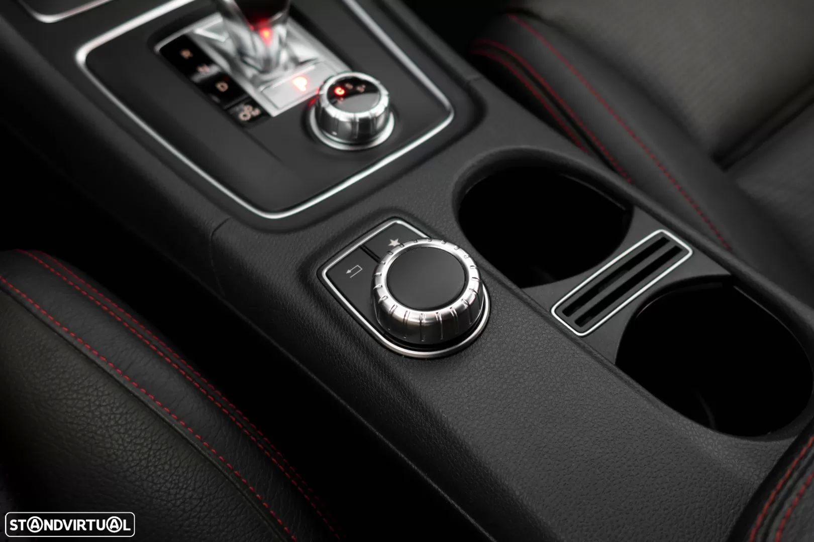 Mercedes-Benz A 45 AMG 4-Matic - 12