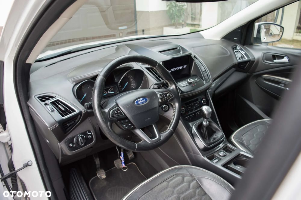 Ford Kuga 2.0 TDCi 2x4 Vignale - 20