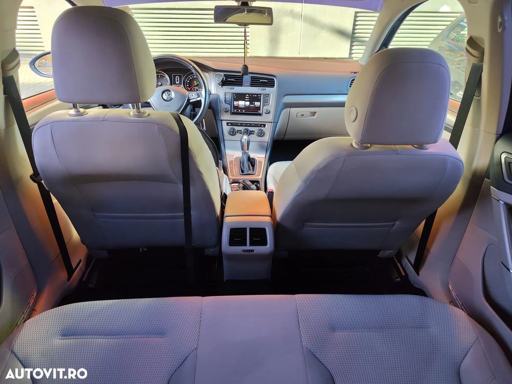 Volkswagen Golf 1.6 TDI DPF BMT DSG Comfortline - 11