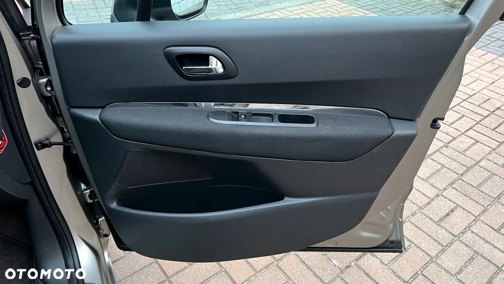 Peugeot 3008 HDi FAP 165 Automatik Platinum - 26