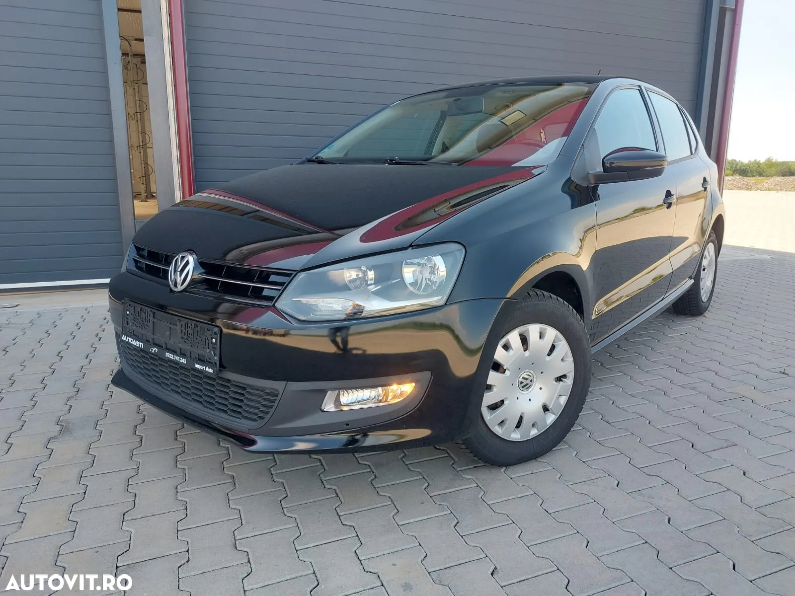 Volkswagen Polo - 2