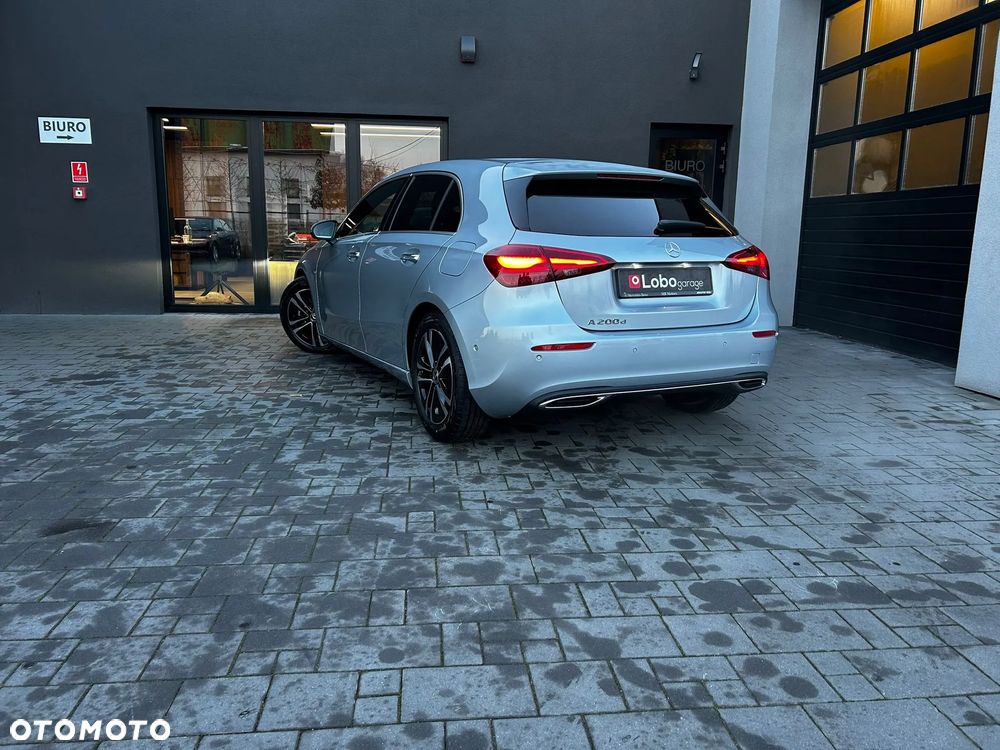 Mercedes-Benz Klasa A 200 d Progressive 8G-DCT - 11