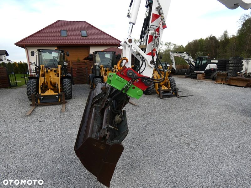 Liebherr A910 Compact / Z Niemiec / Super Stan / BEZ DPF / 2 Łyżki / - 27