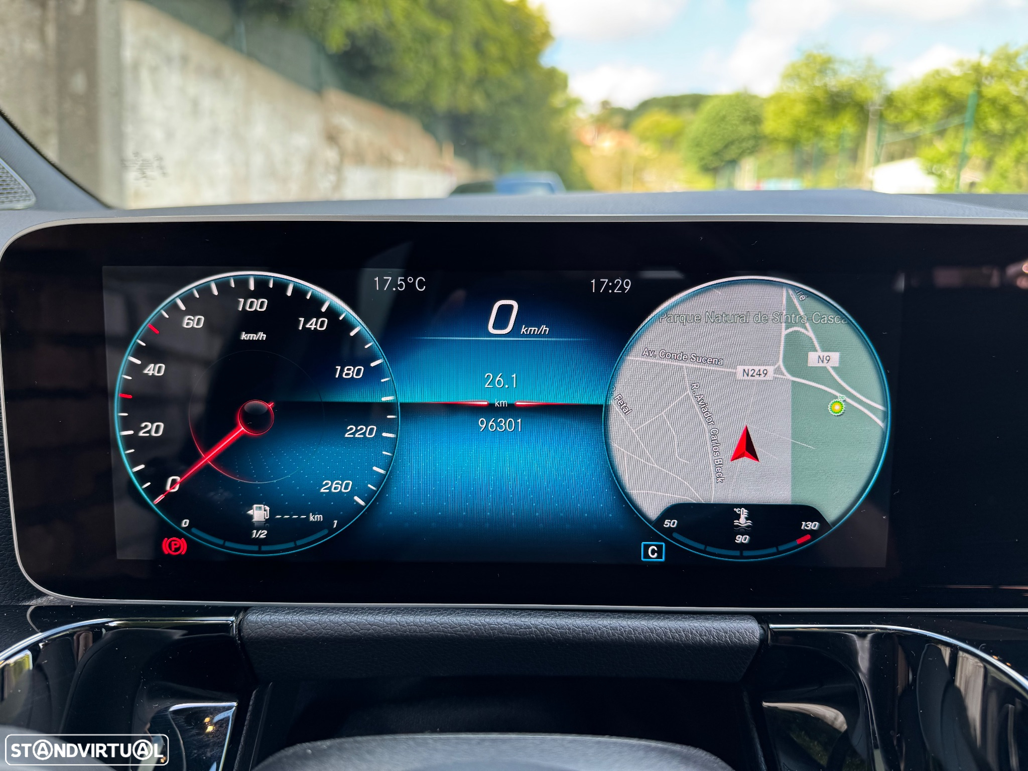 Mercedes-Benz B 180 d AMG Line - 15
