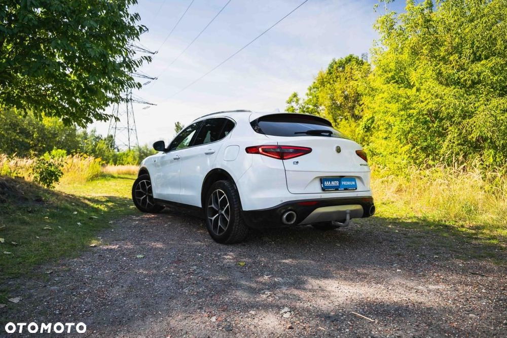 Alfa Romeo Stelvio - 7